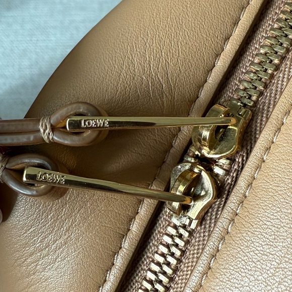 Loewe Retail-$3450 Amazona 23 Leather Bowling Bag in Warm Desert -good condition - Picture 10 of 16